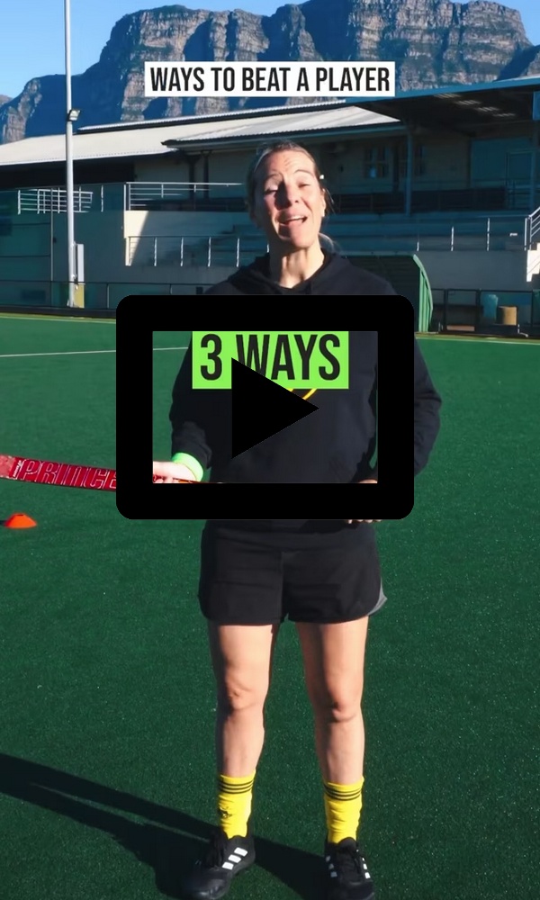 3 ways to beat a player in a hockey match